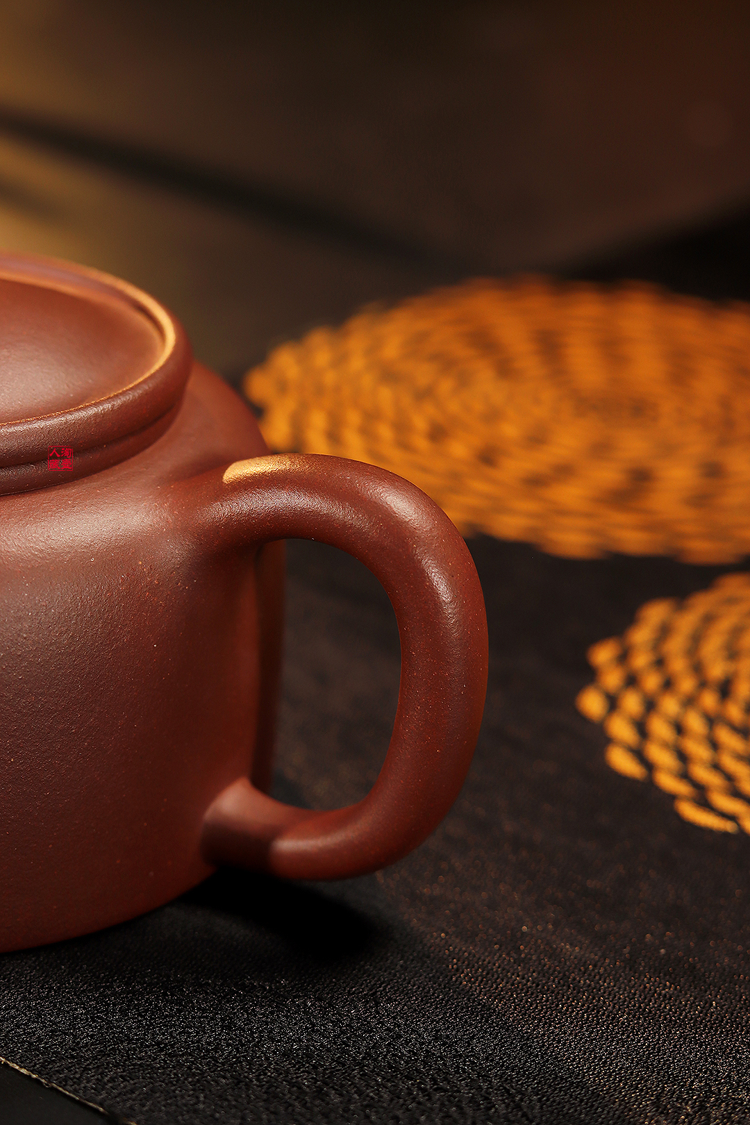 范程豪紫砂壶《牛盖莲子》赏析