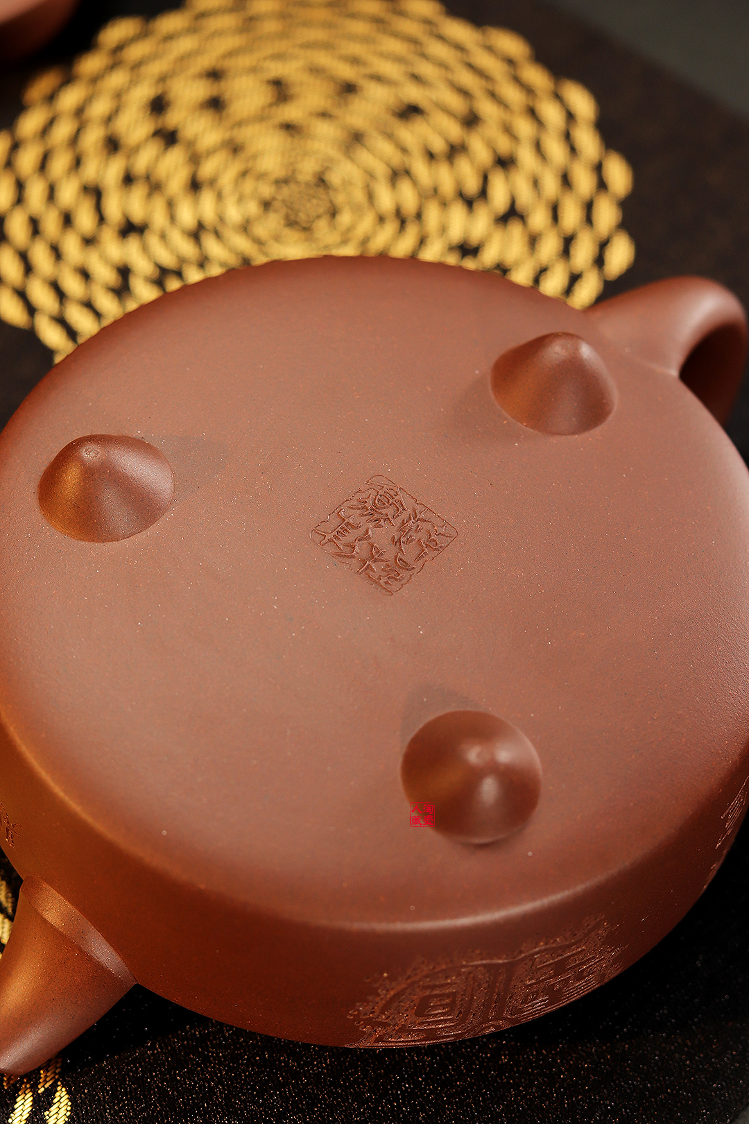 张曦书铭范程豪紫砂壶《全手大周盘》赏析