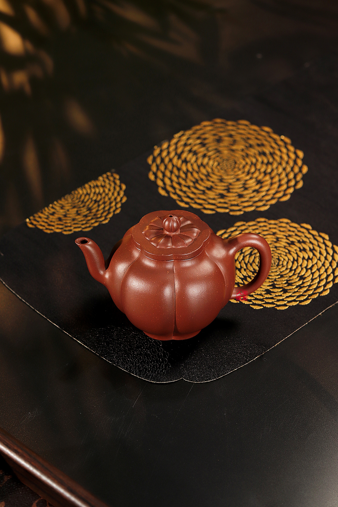 范程豪紫砂壶《全手雪梅》赏析