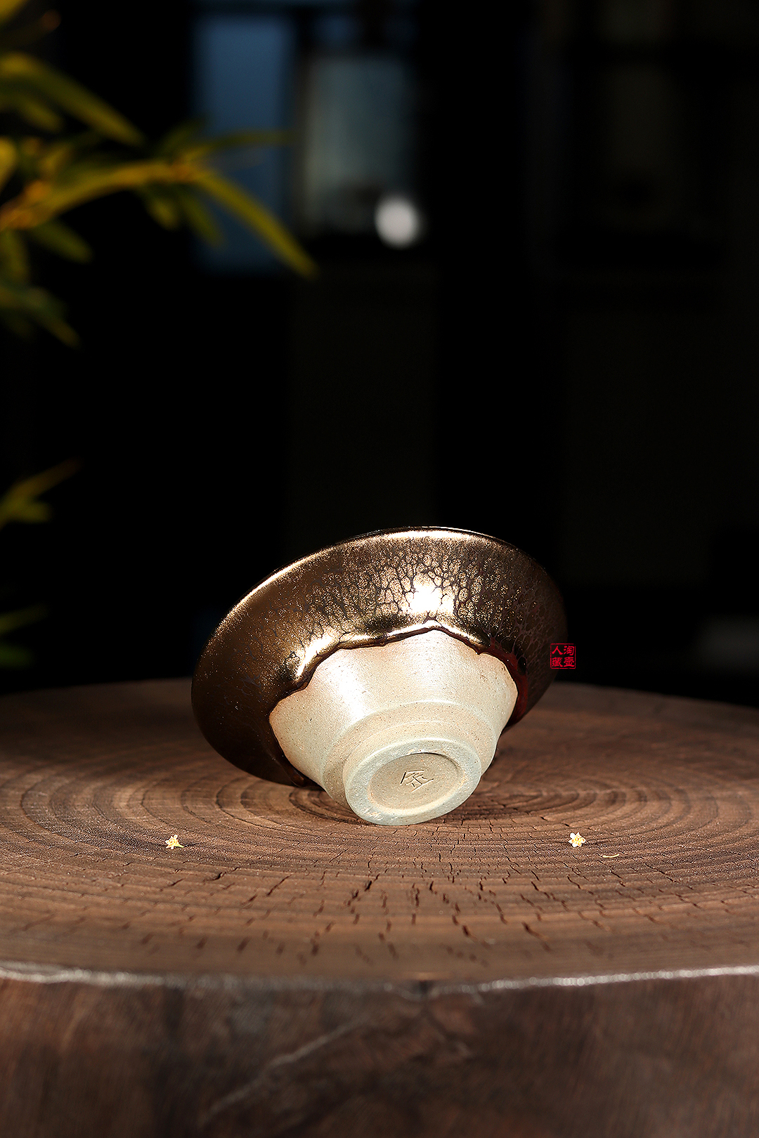 黄美金建盏《金油滴建盏》赏析
